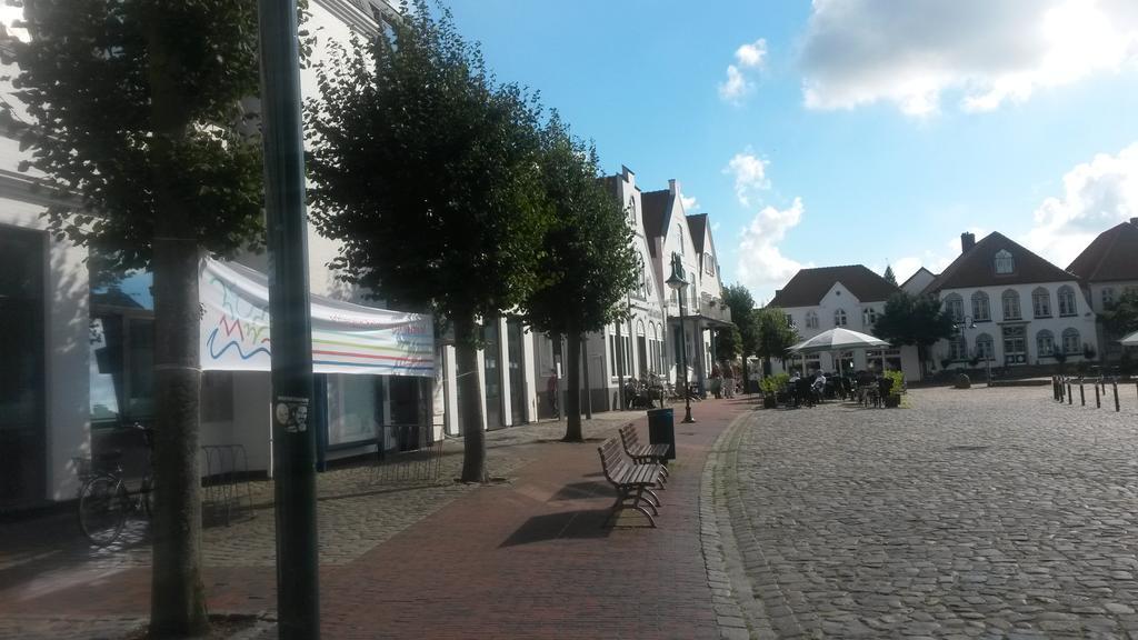 Hotel Zur Linde Meldorf Exterior photo